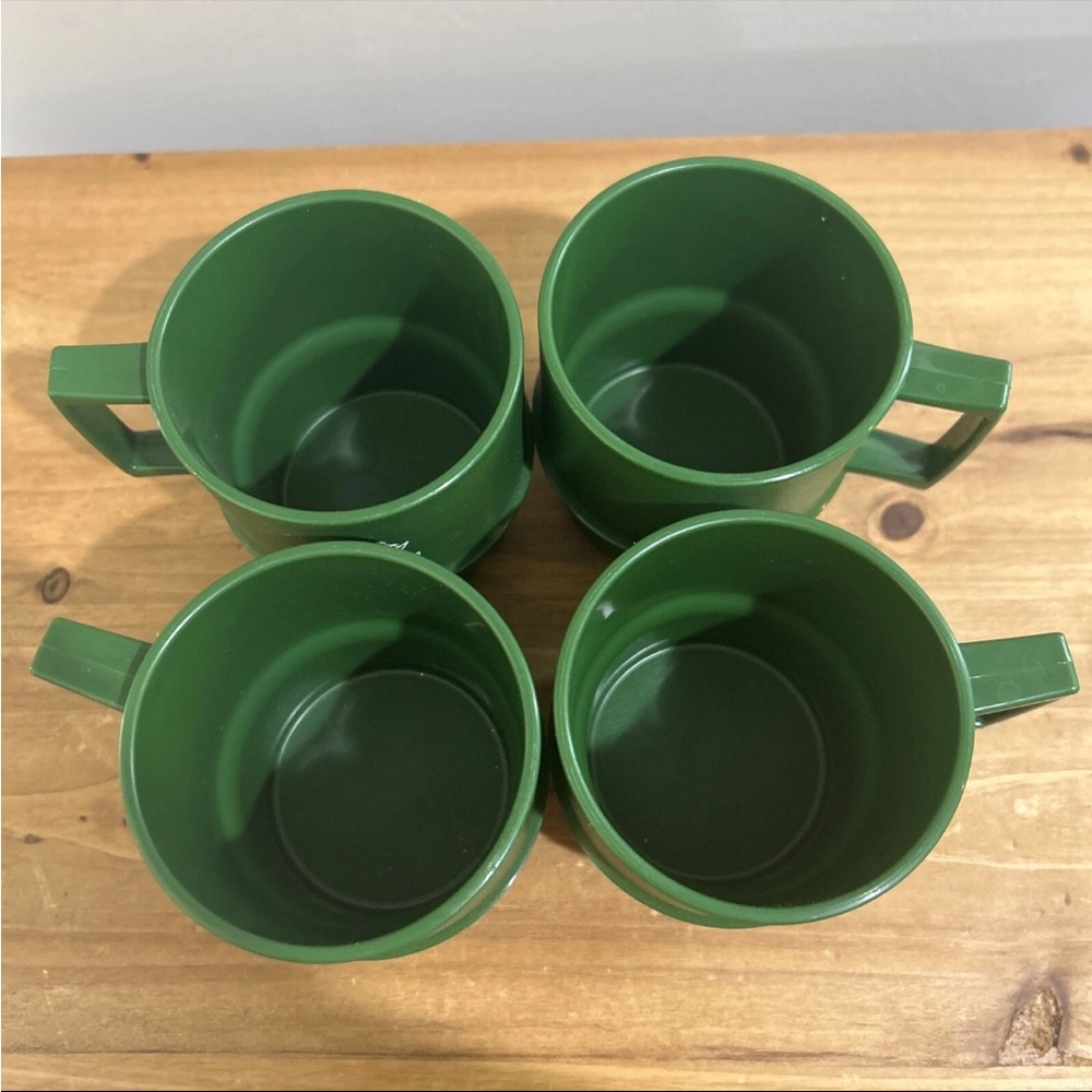 Vintage Tupperware Stackable Christmas Coffee Cups Mugs - Picture 3 of 5